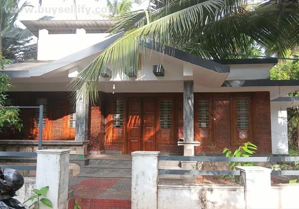 2 BHK House with 8 Cent Land for Sale near Panthirikkara, Kozhikode
