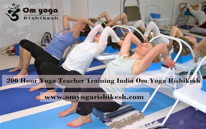 200 Hour Yoga Teacher Training in Rishikesh, India