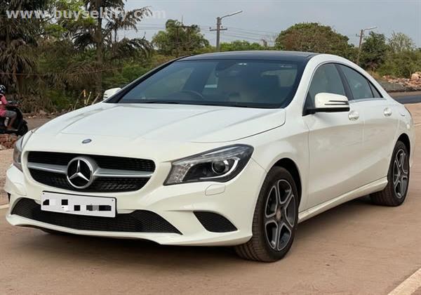 2015 Mercedes CLA 200 Sports Petrol – 40,000 km, Panoramic Sunroof, Premium Sound