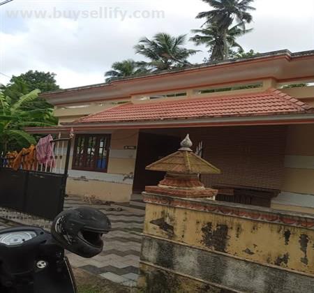 3BHK House for Sale in Perurkada, Moollasery – 5 Cents, Tar Road Frontage