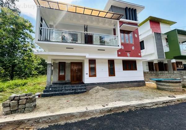 4-Cent 4BHK New Double-Storey House for Sale Near Vazhakkulam