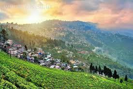 •	Darjeeling - Gangtok - Lachen - Pelling - Kalimpong Tour