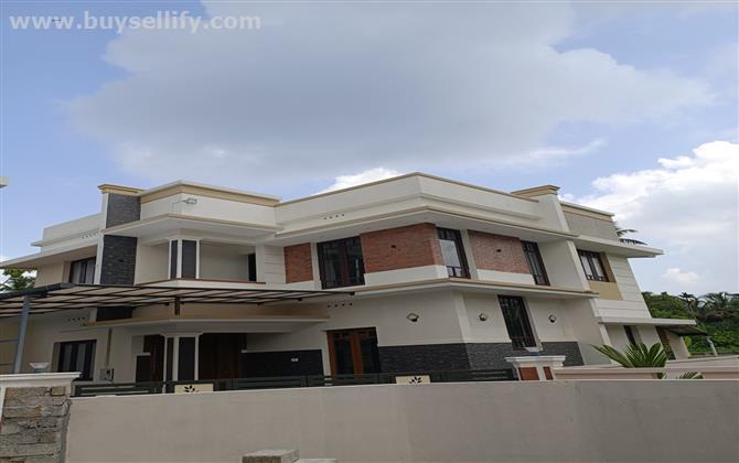 House for Sale in Thrippunithura – Puthiyakavu