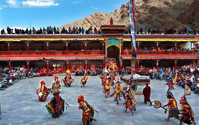 Leh Ladakh Culture Tour Packages