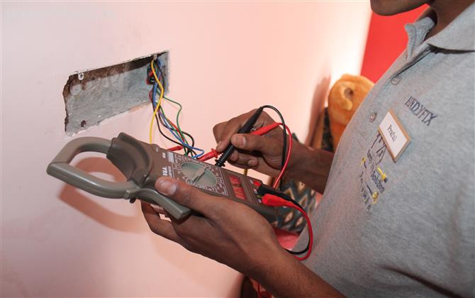 Plumbers Electricians Carpenters Services in Domlur, HAL, Jevanbhima Nagar, Indira Nagar, New Thippasandra, Ulsoor, C V Raman Nagar, G M Palya, Ulsoor and sarrounding areas in Bangalore