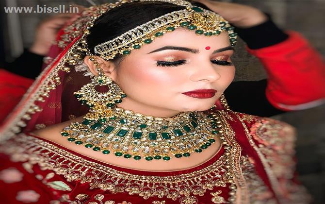 Professional Makeup Services I Bridal & Party Makeup